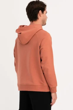 Bluza męska z kapturem i kieszenią kangurek - ceglasta