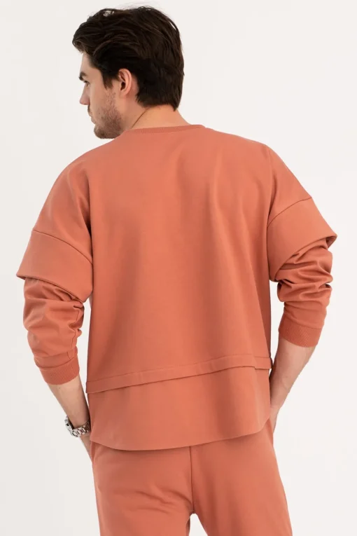 Bluza męska z warstwowymi rękawami - ceglasta
