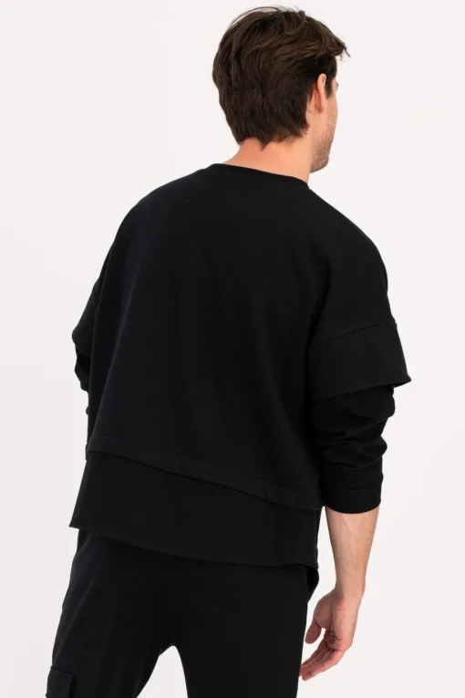 Bluza męska z warstwowymi rękawami - czarna