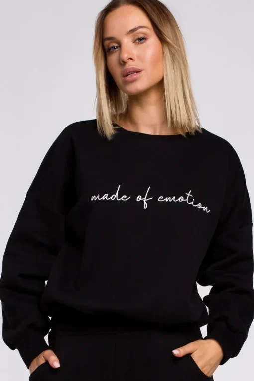 Bluza szeroka z haftem - czarna