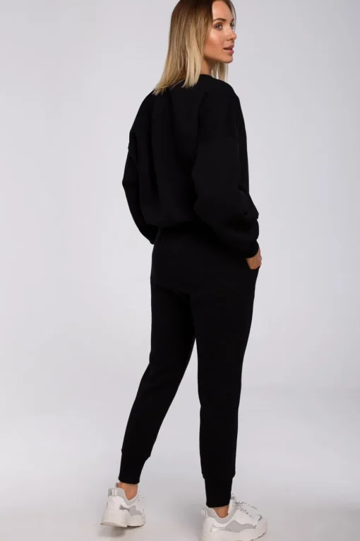 Bluza szeroka z haftem - czarna
