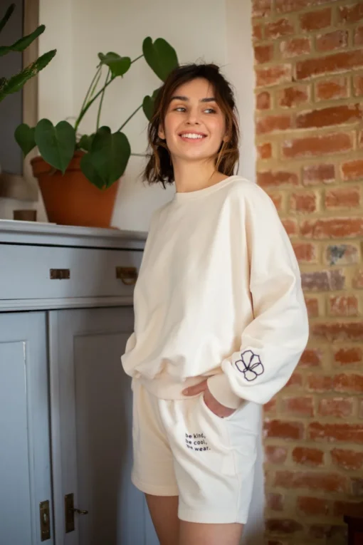 Bluza z dekoltem na plecach - waniliowa