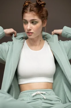 Bluza z kapturem bez zapięcia - miętowa