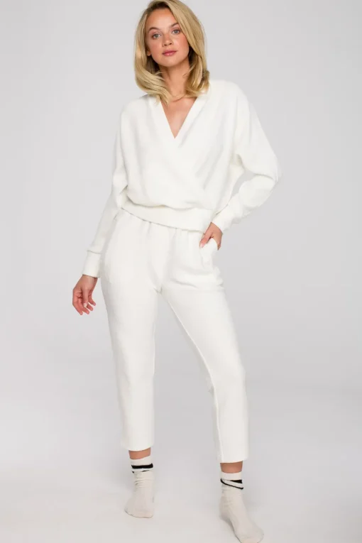 Bluza z kopertowym dekoltem - kremowa