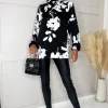 Bluzka damska z nadrukiem w kwiaty - czarna