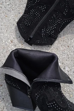 Buty do kostek z kamieniami Adaeze - czarne