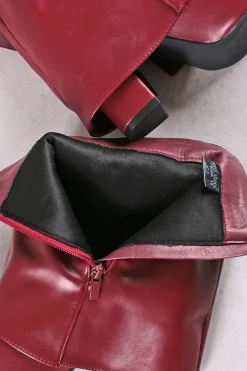 Buty do kostek z ozdobną klamrą Dorottea - bordowe
