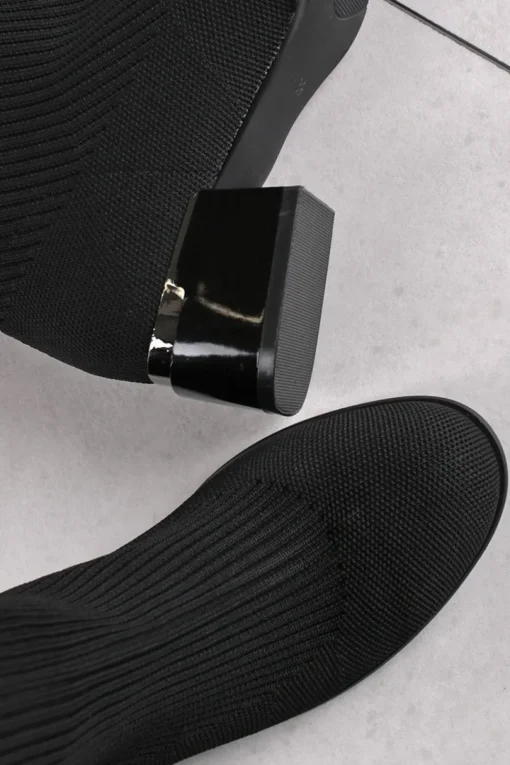 Buty na wysokim obcasie - czarne