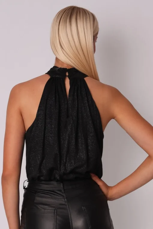 Błyszczące body z dekoltem typu halter - czarne
