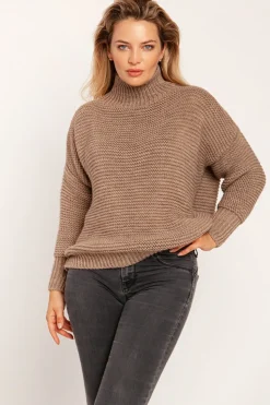 Ciepły sweter z golfem - mocca