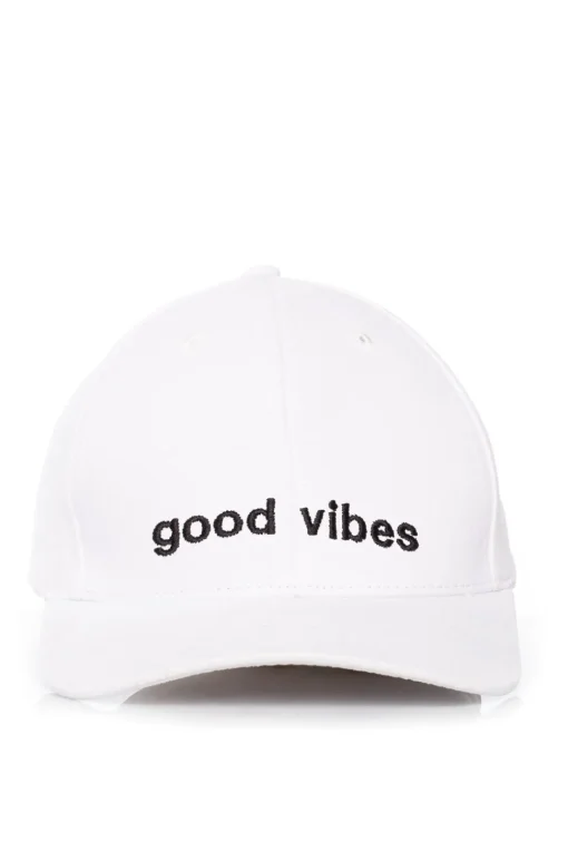 Czapka z daszkiem i haftem "good vibes" - biała