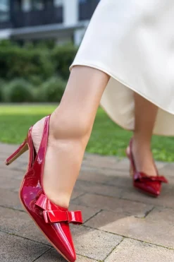 Czółenka slingback na cienkim obcasie Eve - bordowe