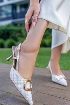 Czółenka slingback na cienkim obcasie Marceline - beżowe
