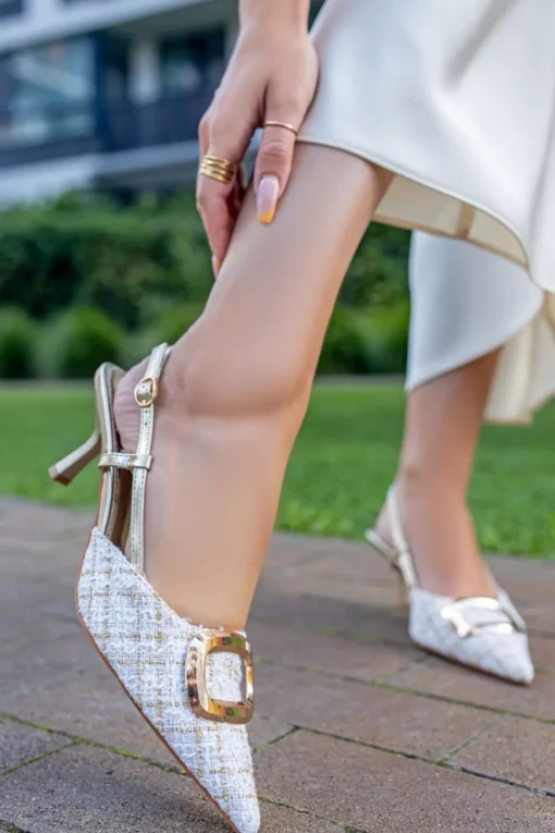 Czółenka slingback na cienkim obcasie Marceline - beżowe