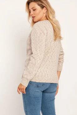 Dopasowany sweter z melanżowej dzianiny - beżowy