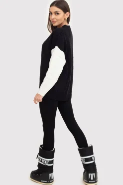 Dwukolorowy sweter z dekoltem V - czarny
