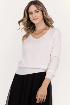 Dzianinowy sweter z dekoltem w serek – ecru