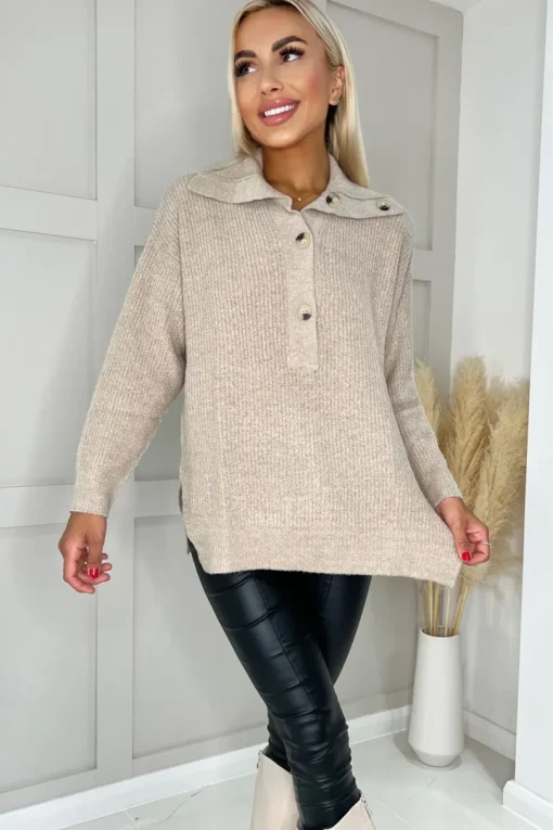Dzianinowy sweter z ozdobnym kołnierzem - beżowy
