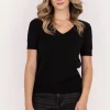 Dzianinowy t-shirt z dekoltem V - czarny