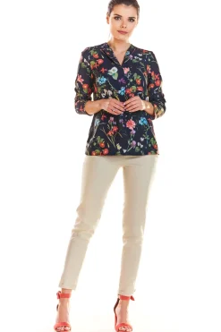 Elegancka bluzka damska w kwiaty - granatowa