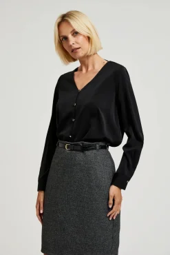 Elegancka bluzka z dekoltem w serek i guzikami - czarna