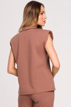 Elegancka bluzka z poduszkami na ramionach - czekoladowa
