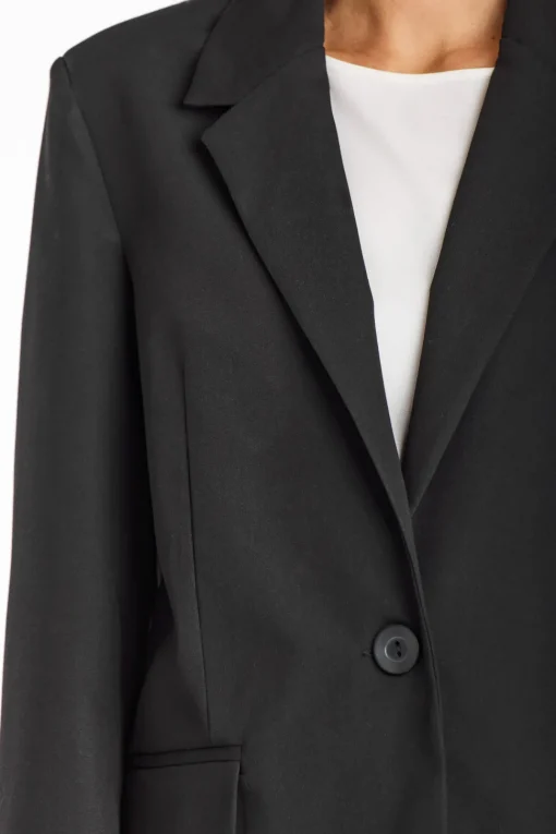 Elegancka marynarka o luźnym kroju - czarna
