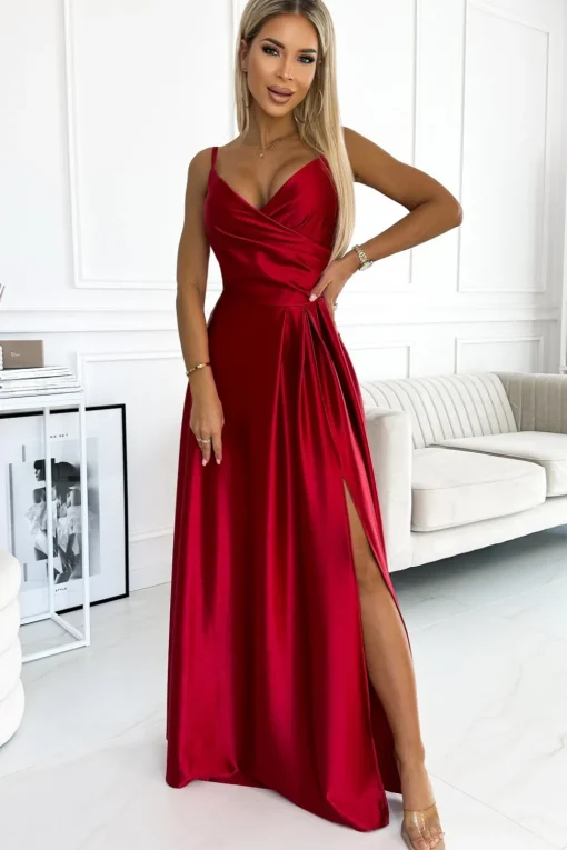 Elegancka sukienka maxi na ramiączkach - czerwona satynowa