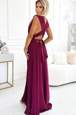 Elegancka sukienka maxi na ramiączkach - bordowa z brokatem