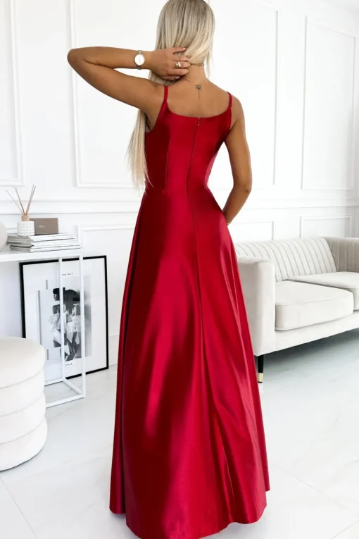 Elegancka sukienka maxi na ramiączkach - czerwona satynowa