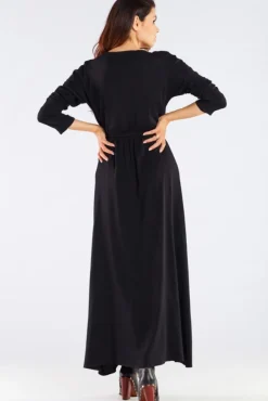Elegancka sukienka maxi z rozcięciem - czarna