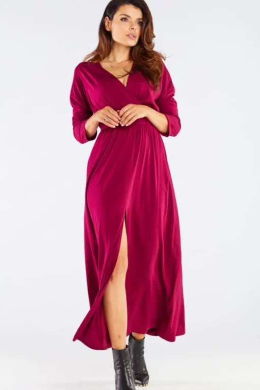 Elegancka sukienka maxi z rozcięciem - bordowa