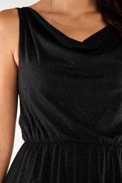 Elegancka sukienka maxi z rozcięciem - czarna