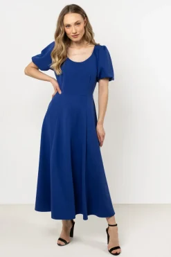 Elegancka sukienka rozkloszowana - niebieska
