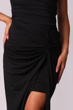 Elegancka sukienka z ozdobnym wiązaniem - czarna