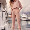 Kobiece spodnie dresowe - mocca