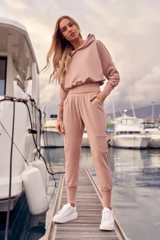 Kobiece spodnie dresowe - mocca
