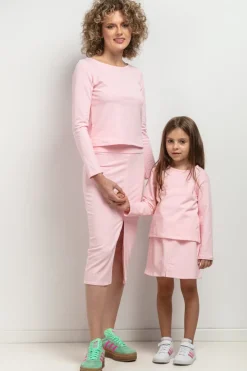 Krótka bluza dresowa dla dziewczynki - jasnoróżowa