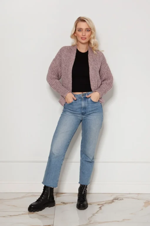 Krótki sweter bez zapięcia - różowy