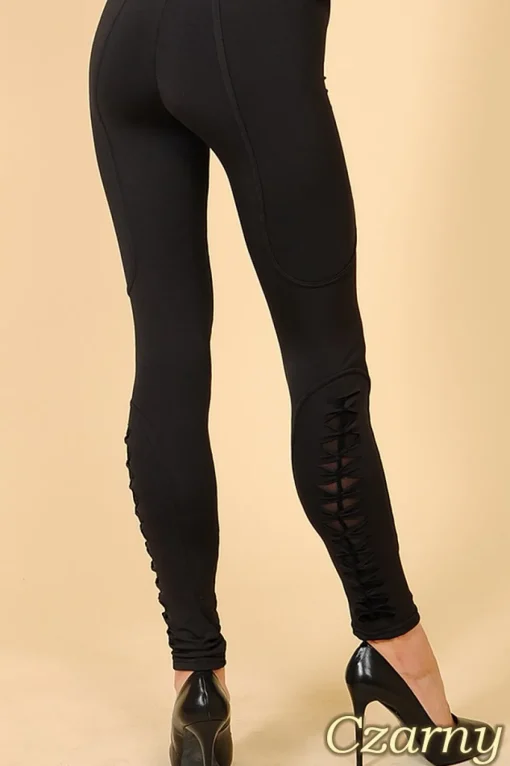 Legginsy z przeszyciami i wstawkami na łydkach