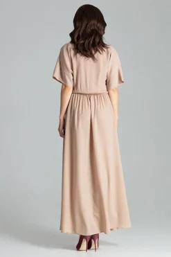 Lekko rozkloszowana sukienka kimono - beżowa
