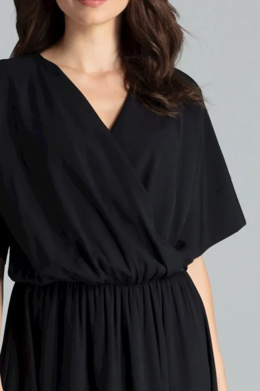 Lekko rozkloszowana sukienka kimono - czarna