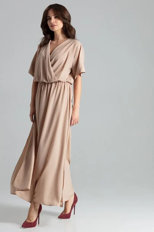 Lekko rozkloszowana sukienka kimono - beżowa
