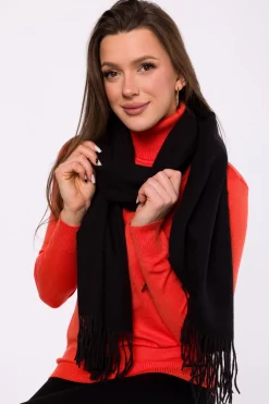 Miękki szalik damski z frędzlami - czarny