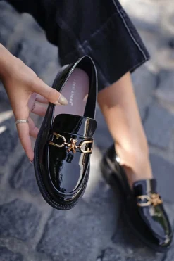 Mokasyny slingback z ozdobą Xanthe - czarne