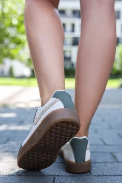 Niskie trampki Yana - beżowo-zielone