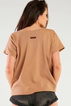 Obszerny t-shirt z dekoltem V - beżowy