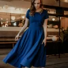 Rozkloszowana sukienka maxi - granatowa