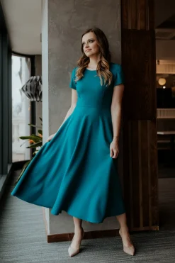 Rozkloszowana sukienka maxi - szmaragdowa