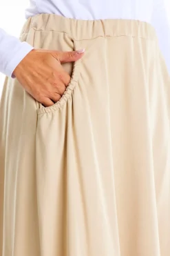 Spódnica maxi z gumą w talii - beżowa